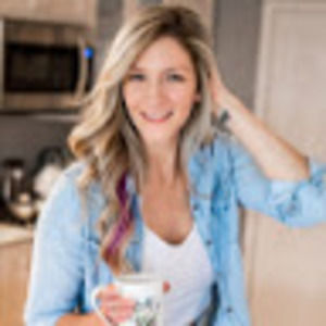 Meet your Posher, Caitlin